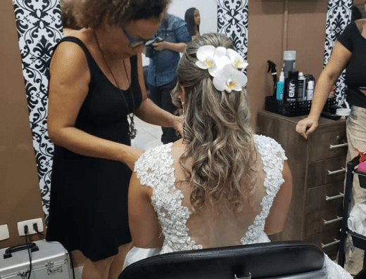 Claudia Trindade Studio Hair