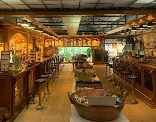 Free Port Cafe