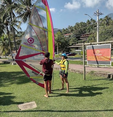 Pé Na Areia – Escola de Vela
