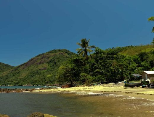 Praia Mansa