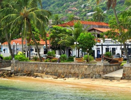 Praia da Vila￼