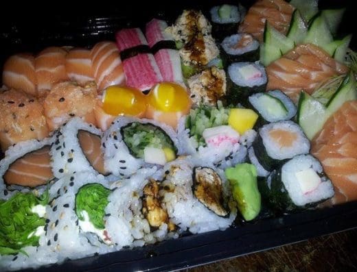 Uni Sushi & Lounge