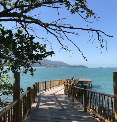 Pier da Praia da Feiticeira