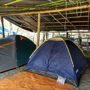 Camping Leo