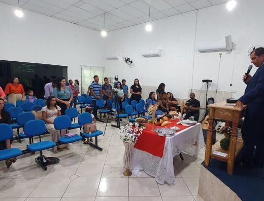 Igreja Pentencostal Família Projetada por Deus