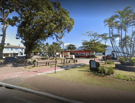 Praça Elvira Estorace