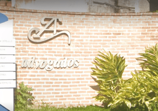 Advogados & Associados