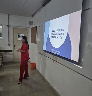 Dra Roberta, Especialista em Direito Previdenciário