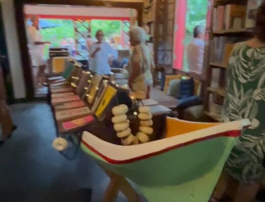 Livraria Canoa Ilhabela