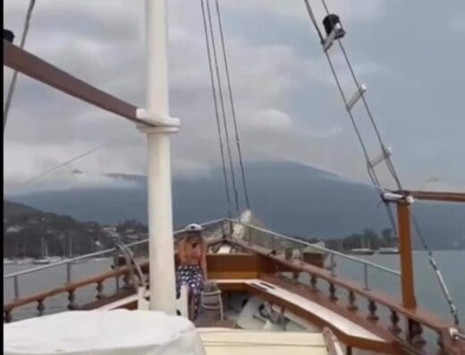 EVA Turismo em Ilhabela