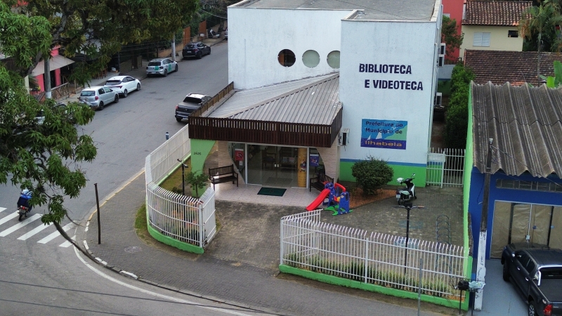 Imagem oficial da programação de outubro do Pontos MIS em Ilhabela